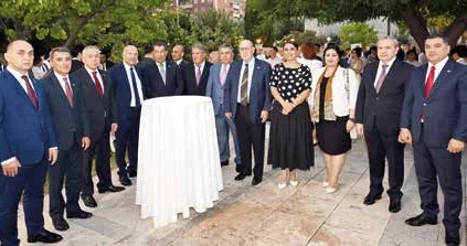 Türkiyənin Zəfər bayramı və Silahlı Qüvvələr Günü qeyd edilib