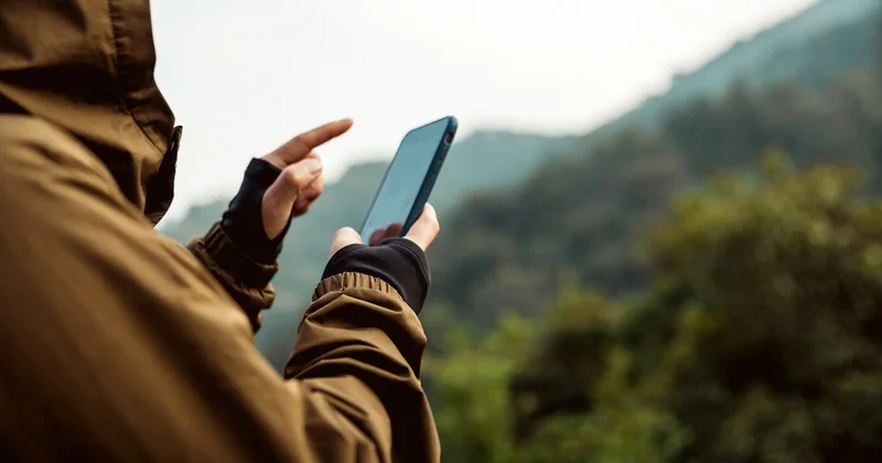 Alimlər: Smartfonlar təbiətlə əlaqəni məhdudlaşdırmır, əksinə gücləndirir