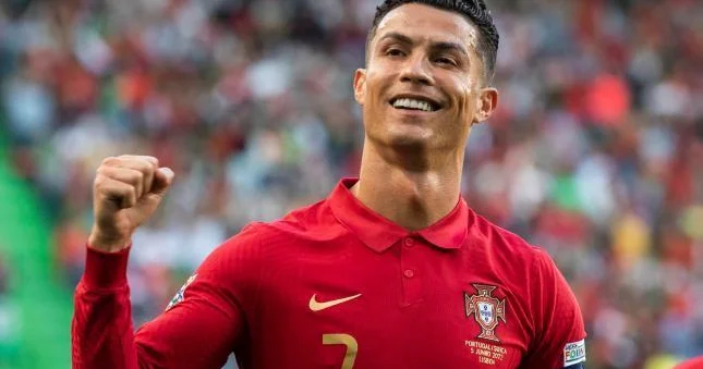 40 yaşlı Ronaldo Portuqaliya millisinə çağırıldı