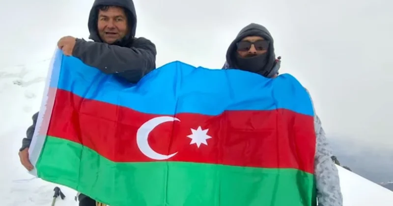 4810 metr yüksəkliyə qalxan jurnalist yaşadıqlarını danışdı