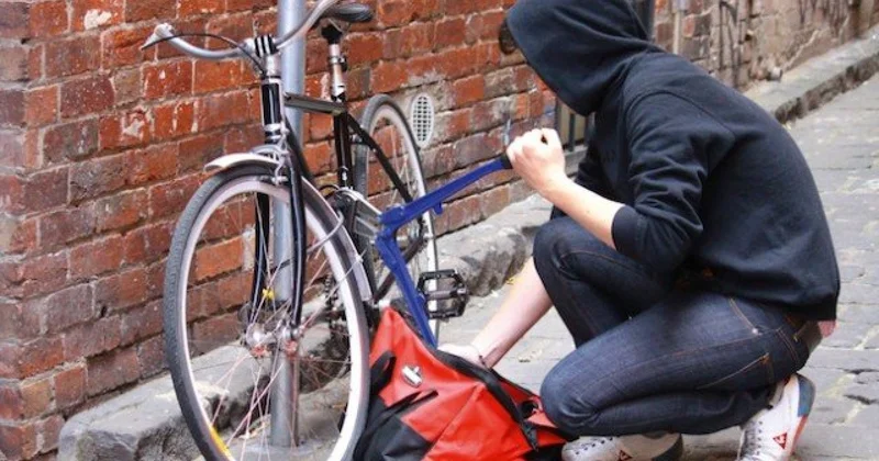 Bakıda moped və velosiped oğurlayanlar tutuldu KONKRET