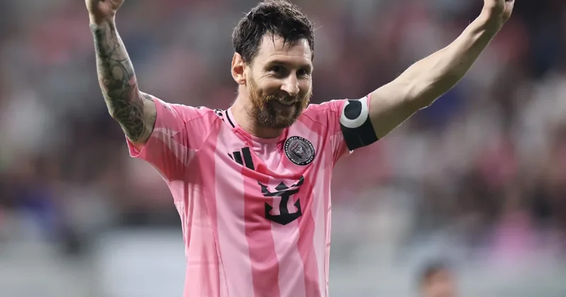 Lionel Messi cərimə zərbəsindən vurulan qolların sayına görə Jairə çatıb