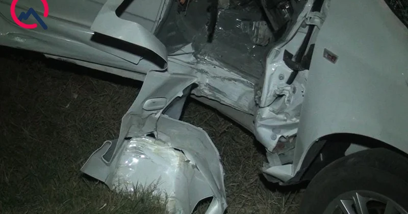 “Chevrolet” beton maneəyə çırpıldı Xəsarət alan var+Fotolar