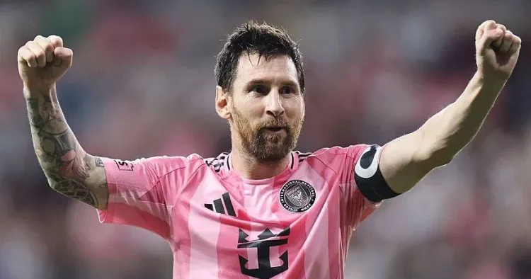 Messi tarix yazmağa davam edir: 927 qol, 421 assist, 74 frikik