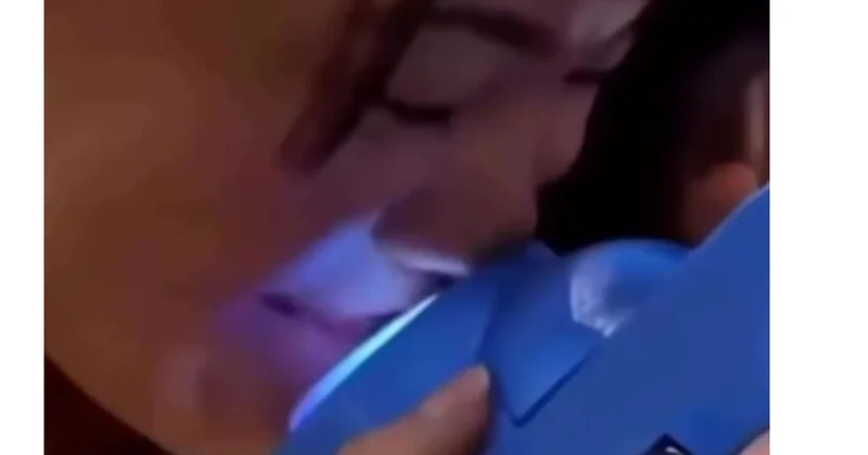 Uzaqdakı sevgililər üçün yeni texnologiya: Öpüşü hiss etdirən 150 dollarlıq cihaz (Video)