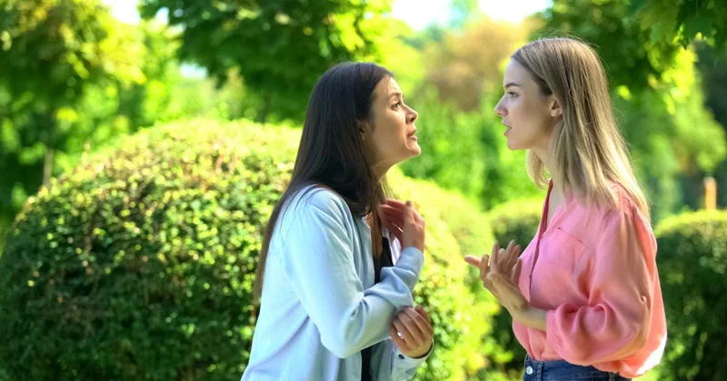 Kobudluğa necə reaksiya verməli? Üstünlük qazandıracaq 3 sadə ifadə