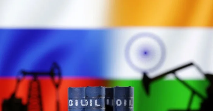 Politoloq: Hindistan Rusiyanın enerji xilasına çevrilir