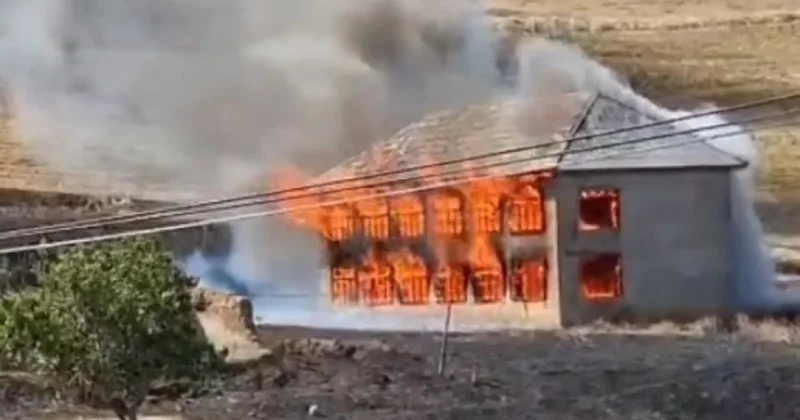 Dəhşət! İkimərtəbəli ev kül oldu KONKRET