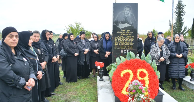 Vətən eşqi ilə şəhidlik zirvəsinə yüksələn Xəyyam Hüseynov xatirəsi ehtiramla yad edilib