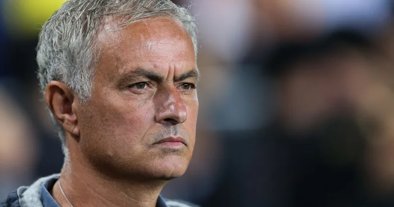 Mourinyu Çelsi nin hansı oyunçusunu sərəncamında görmək istəyir? Özü açıqladı