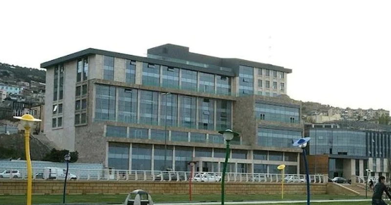 Nazirlik “Bayıl Plaza”da dəniz mənzərəli ofis icarəyə götürüb 17,2 min manata