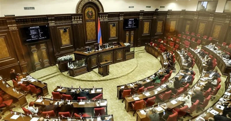 Ermənistanda qondarma “erməni soyqırımı”nı inkar edənlərə CƏZA VERİLƏCƏK?