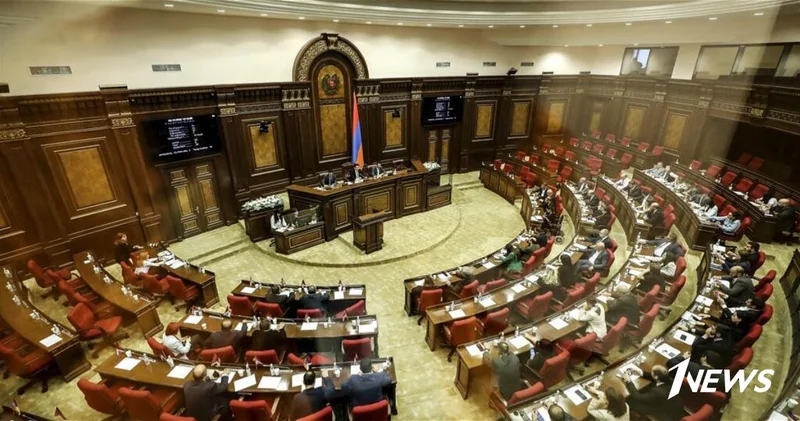 Армянская оппозиция представила законопроект о криминализации отрицания геноцида армян