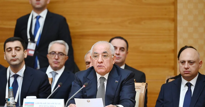 Baş nazir Minskdə Xəzər dənizinin dayazlaşması məsələsinə diqqət çəkdi Foto