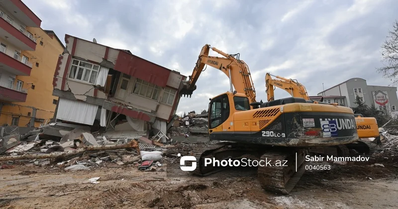Sumqayıtda qəzalı vəziyyətdə olan 13 bina sökülür, 1 300 ailəyə yeni evlər veriləcək