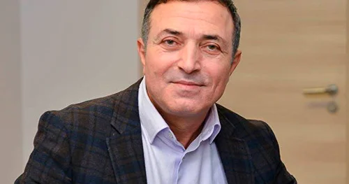 Cabir Şuşaya ilk ayaq basan insanlardan biridir Xalq artisti