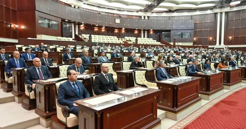 Начинает работу осенняя сессия Милли Меджлиса