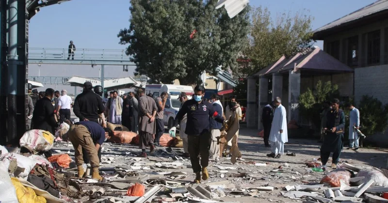 Pakistanda kamikadze terroru! Ölənlər və yaralananlar var