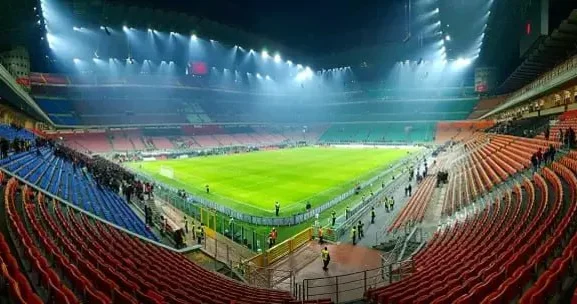 “San Siro” 197 milyon avroya satıldı Yeni stadion tikiləcək