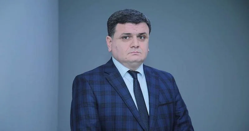 Çay stəkanına tüpürən qızla bağlı vacib detal Bundan sonra...