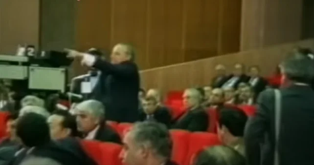 Ayıb deyil sizə, bir vicdanınız olsun...