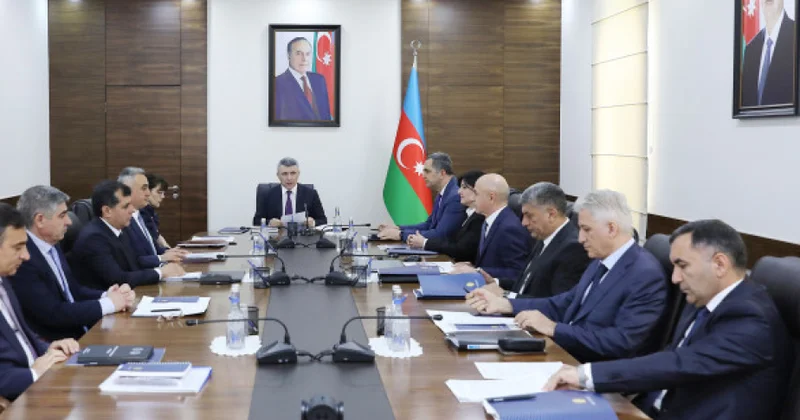Məhkəmə Hüquq Şurasının iclasında Hakimlərin Seçki Komitəsinin müraciətinə baxılıb