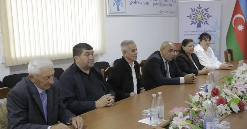 Şəmkirdə partiya veteranları ilə görüş keçirilib FOTOLAR