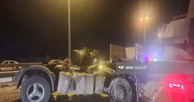 Bakıda “KamAZ” aşdı, yol bağlandı YENİLƏNİB