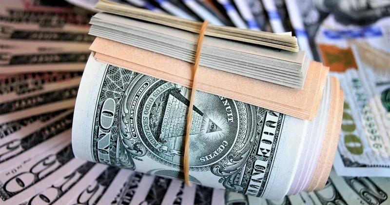 Dollar almaq istəyənlərin NƏZƏRİNƏ!