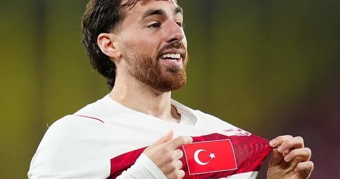Beşiktaş ın kapitanı Türkiyə millisinin düşərgəsini tərk etdi