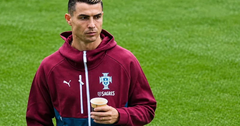 Ronaldunun şəxsi təyyarəsi Kopenhagenə gəldi Portuqaliya millisindən ayrılır