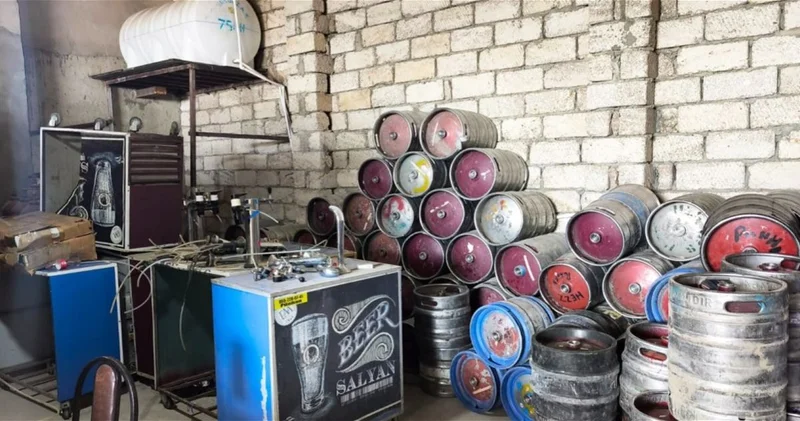 В Баку и на Абшероне обнаружили партии нелегального пива ФОТО