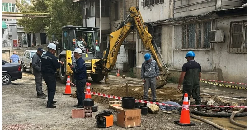 Yasamalda içməli su xəttində qəza GÖRÜNTÜ