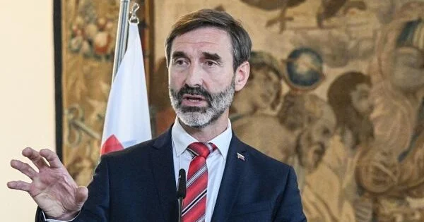 Avropada yeni "dəmir pərdə" istəmirik Blanar