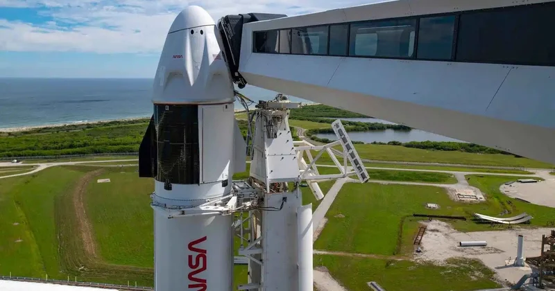 SpaceX in planları ABŞ ın kosmosa insanları göndərmək qabiliyyətini təhdid edir