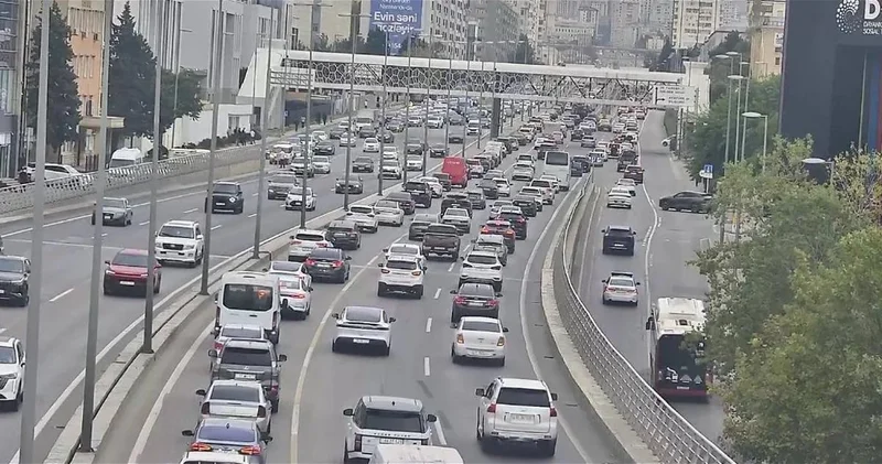 Пробки в Баку: где сейчас затруднено движение? ФОТО