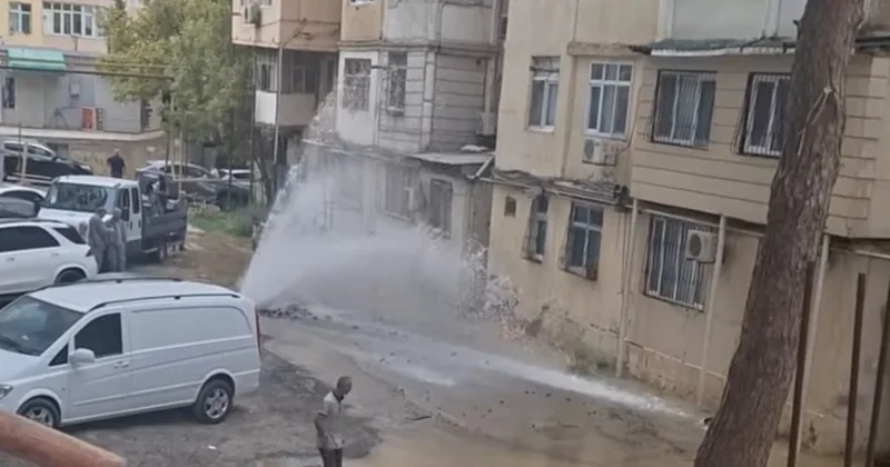 Yasamalda su borusu partlayıb FOTO