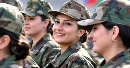 Azərbaycanda qadın hərbçilərlə bağlı YENİ QƏRAR: Müddət kəskin azaldıldı