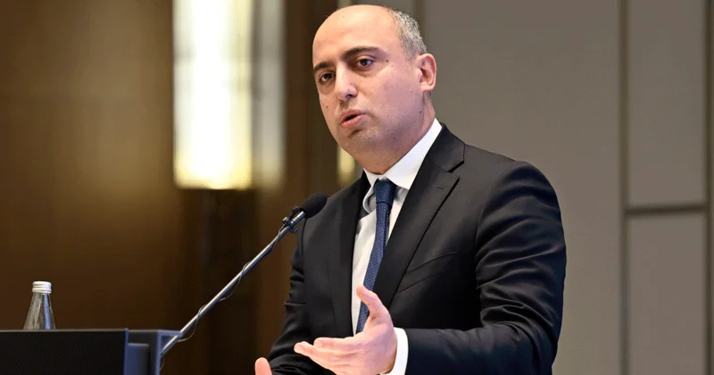 Jurnalist naziri söhbətə çağırdı