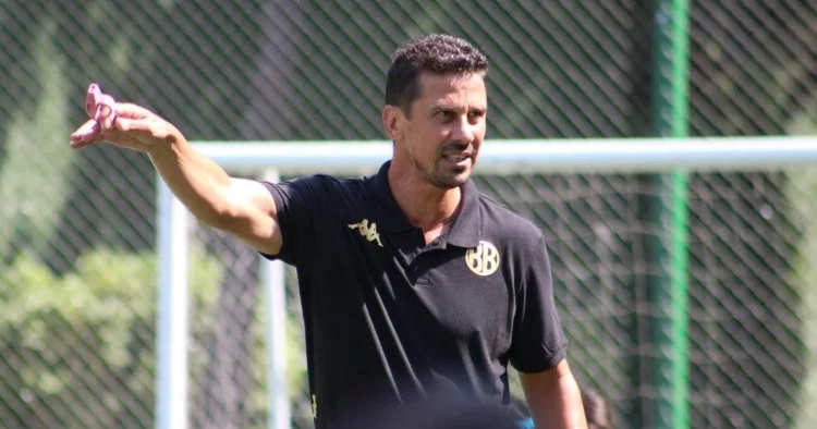 Azərbaycan çempionunun baş məşqçisi Slovakiya yığmasında çalışacaq