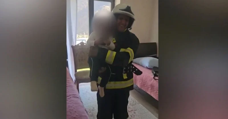 Kəlbəcərdə mənzildə bağlı qapı arxasında qalan azyaşlı xilas edilib VİDEO