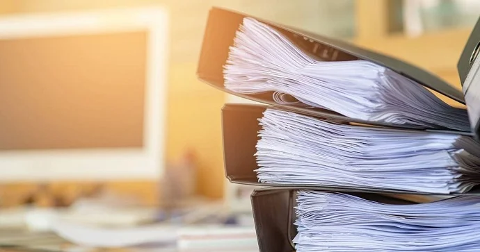 Ölkə banklarının faiz gəlirləri 3.6 mlrd. manatı ötüb