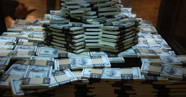 Azərbaycan adından Ermənistanda BÖYÜK FIRILDAQÇILIQ: Milyonlarla dollar...