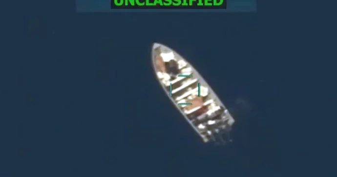 Narkotik daşıyan qayıq məhv edildi 4 nəfər öldü