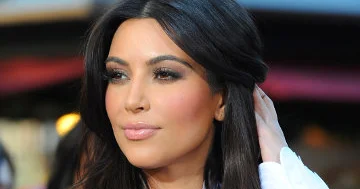 Kardaşyan 1969 cu ildə Aya enişin uydurma olduğunu iddia edir...