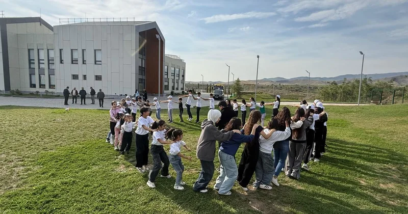Azad torpaqlarda yaradıcılıq, dostluq və öyrənmə dolu 3 gün FOTO