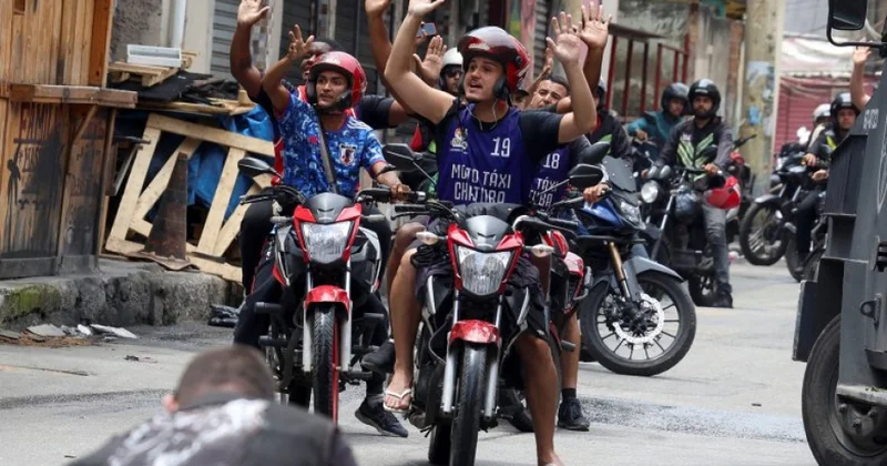 Rio de Janeyro hakimiyyəti favelalarda quldurlara qarşı genişmiqyaslı əməliyyat aparıb