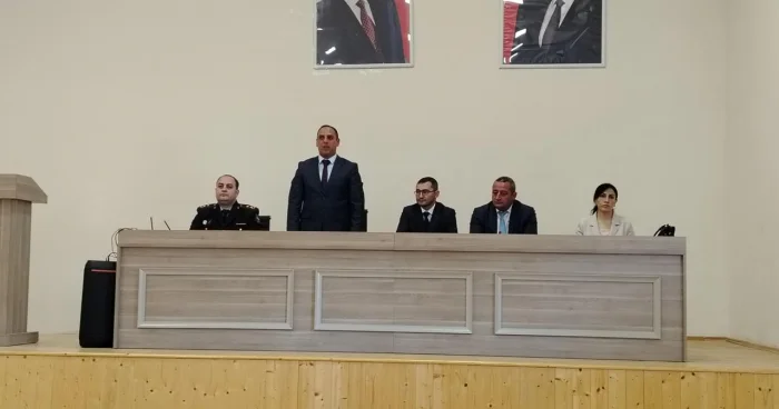 “Uşaq Hüquqları Aylığı” çərçivəsində növbəti hüquqi maarifləndirici tədbir Gədəbəydə keçirilib