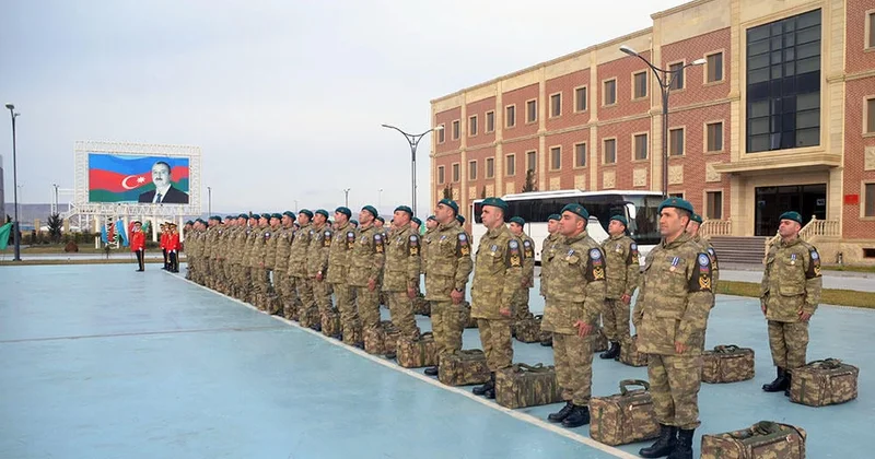 İsrail bombalayırsa, Azərbaycan niyə ordu göndərməlidir?