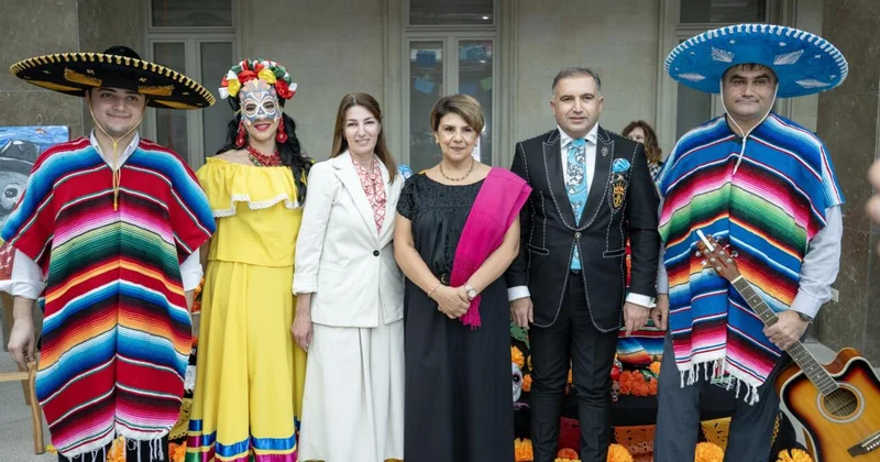 Milli İncəsənət Muzeyində Meksikanın ənənəvi “Ölülər günü” bayramına həsr olunmuş tədbir keçirilib FOTO